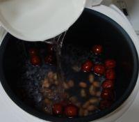 红枣花生黑米粥的做法步骤7
