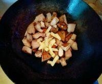 砂锅豆干焖肉的做法步骤4