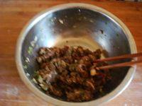 羊肉煎饺的做法步骤3