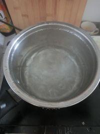 虾皮紫菜豆腐汤的做法步骤3