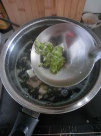 虾皮紫菜豆腐汤的做法步骤8