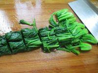 菠菜拌淡菜的做法步骤5