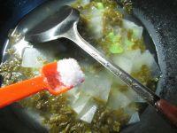 雪菜蚕豆冬瓜汤的做法步骤6